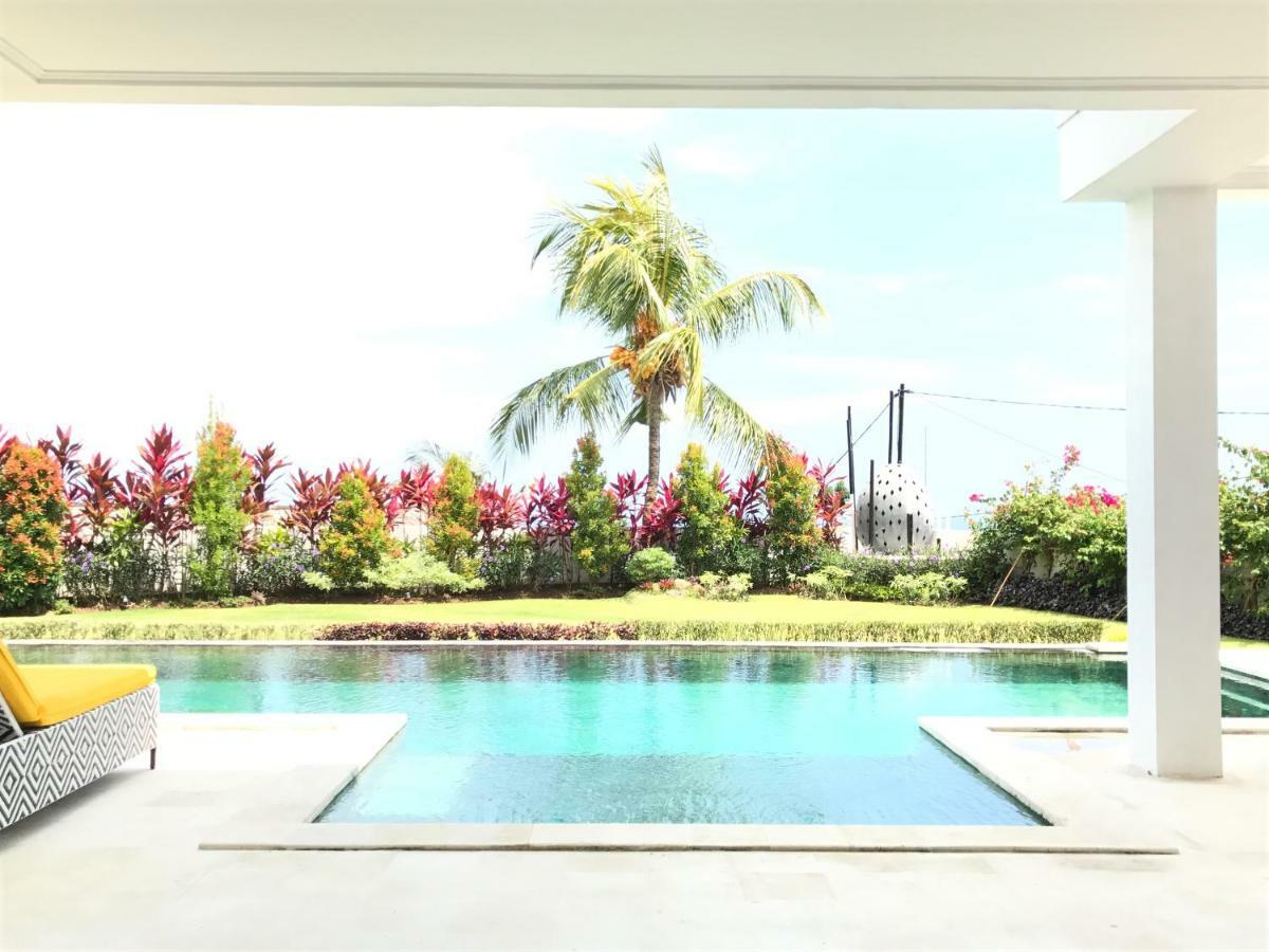 Villa Putih Lovina  Ngoại thất bức ảnh