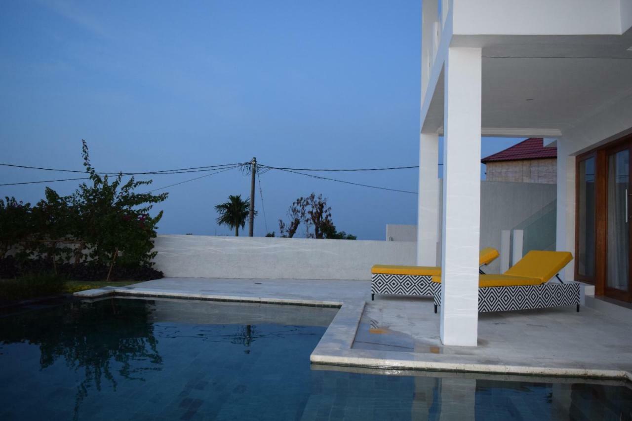 Villa Putih Lovina  Ngoại thất bức ảnh